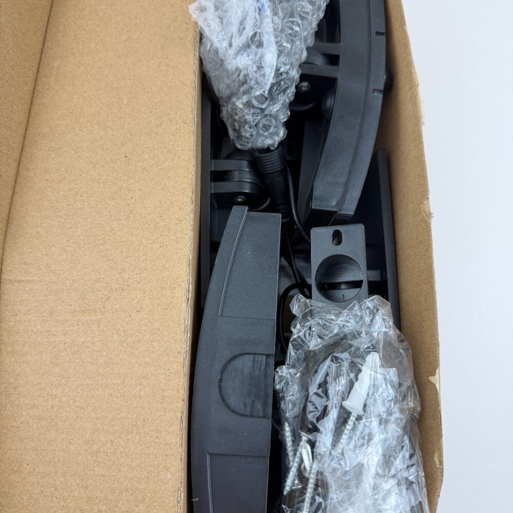 KagoLing 202 LED Saules Gaismas ķermeņi ārējai lietošanai ar kustību sensoru, IP65 ūdensizturīgs, 120° stara leņķis, 2 ūdensizturīgas saules sienas lampas dārzam ar 5 m kabeli